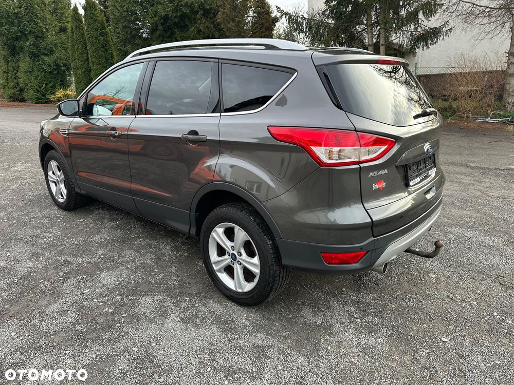 Ford Kuga 2.0 TDCi 4x4 Titanium - 4