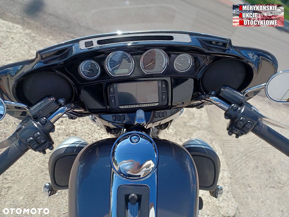 Harley-Davidson Touring Electra Glide - 18