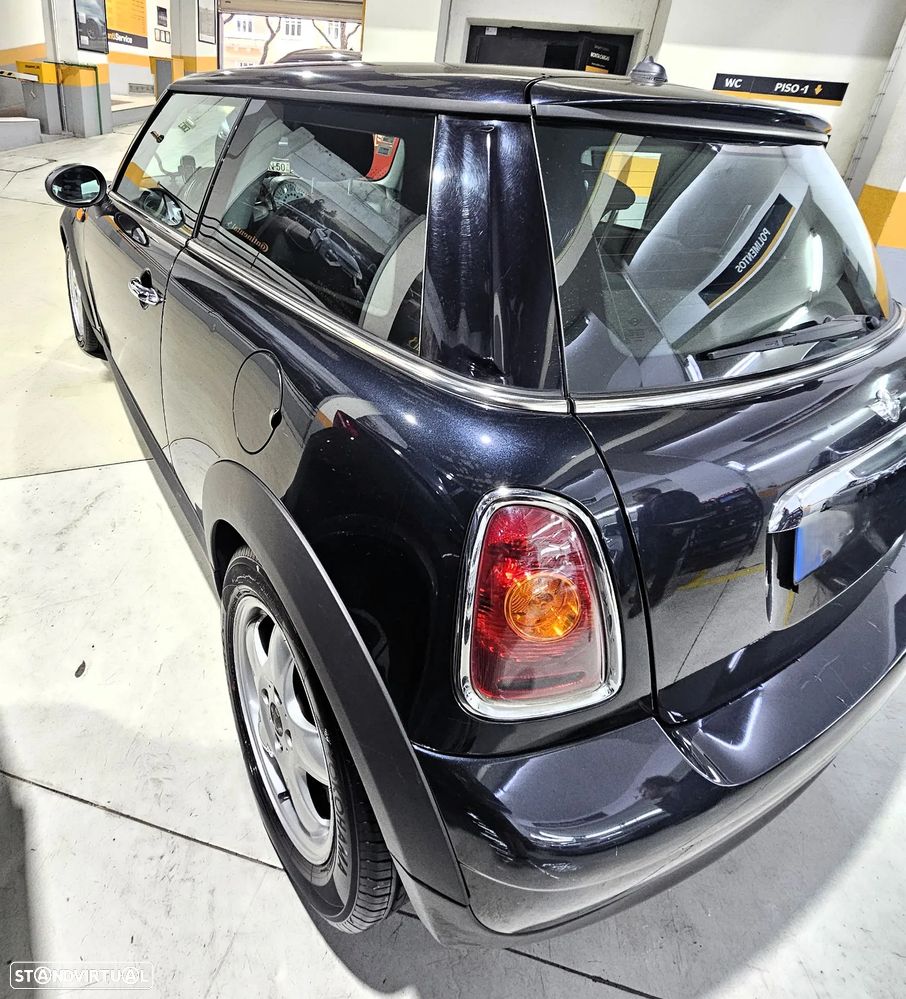 MINI 3 Portas Cooper D - 4