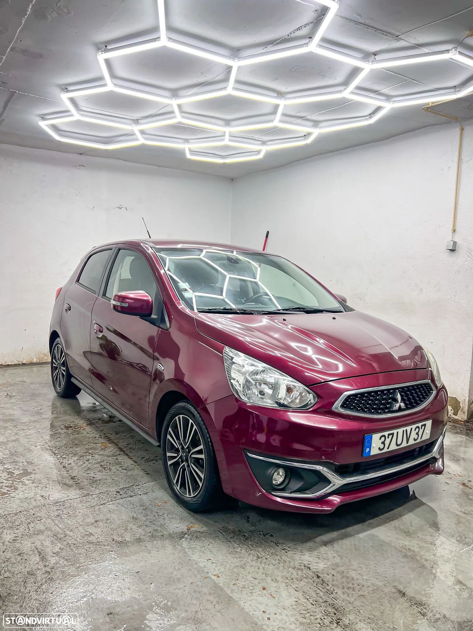 Mitsubishi Space Star 1.2 Intense Connect Edition - 1