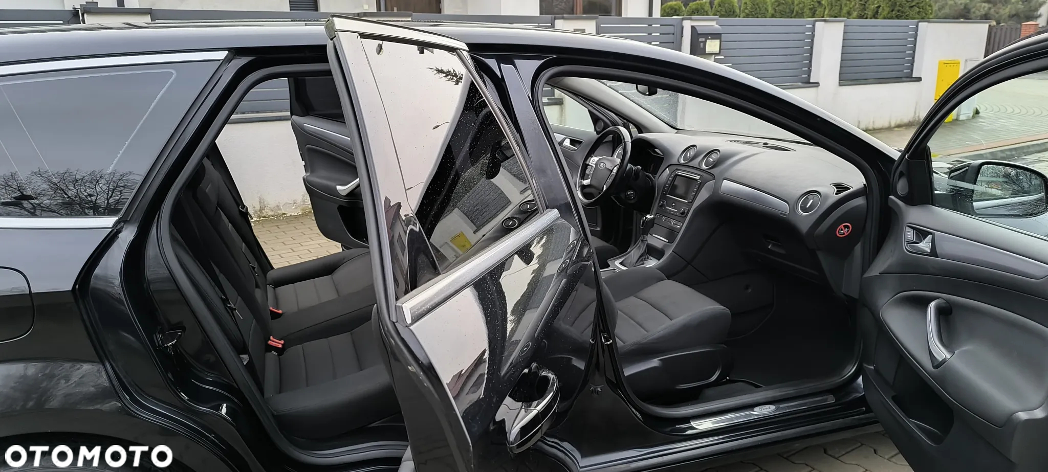 Ford Mondeo 2.0 EcoBoost Titanium - 30