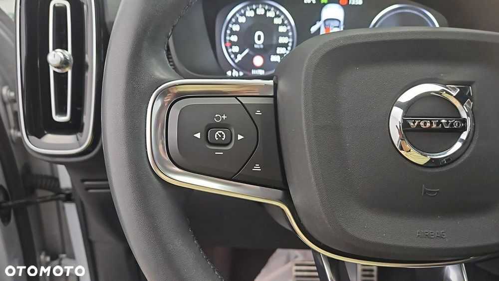 Volvo XC 40 - 19