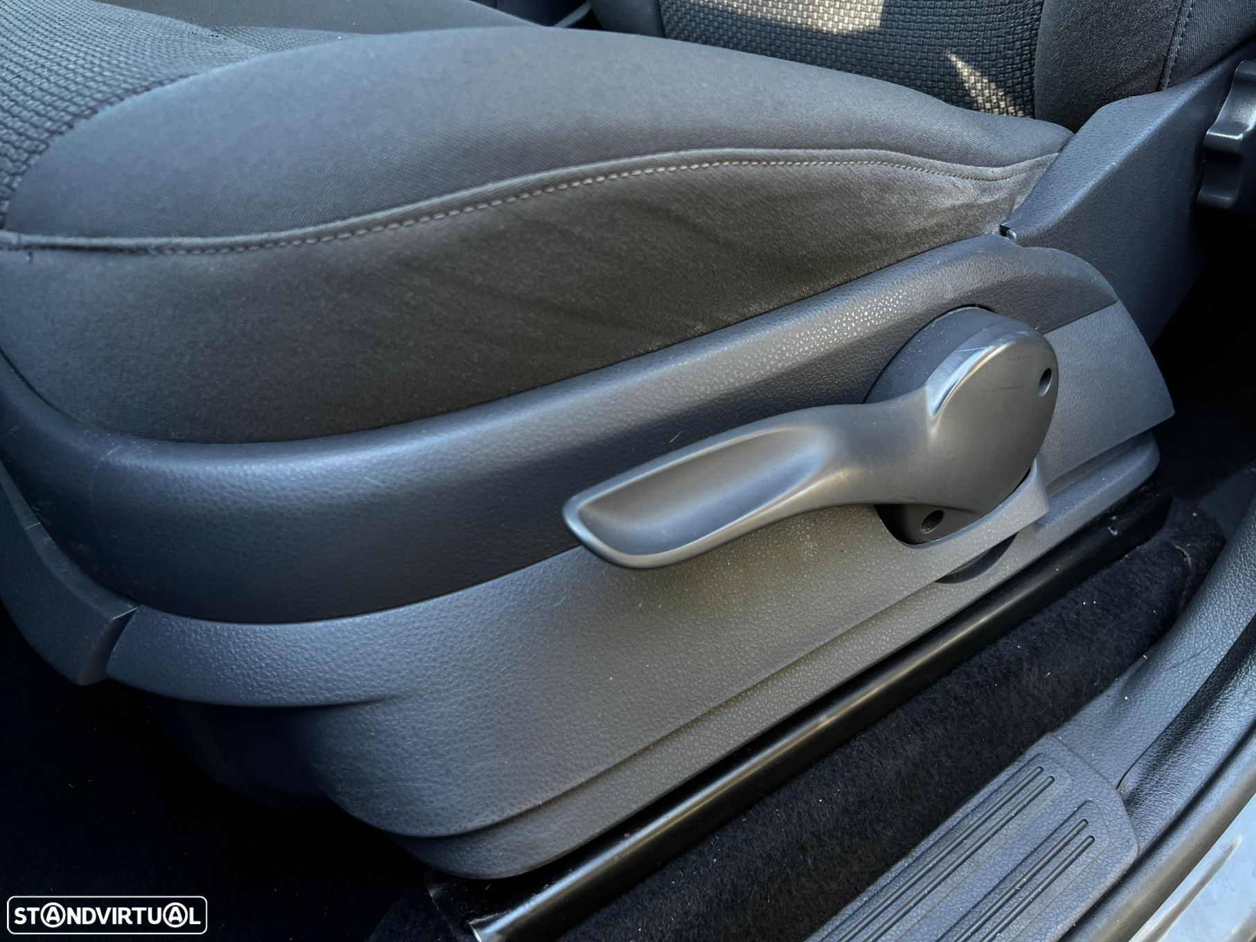 VW Amarok 2.0 BiTDI 4MOTION Trendline - 27