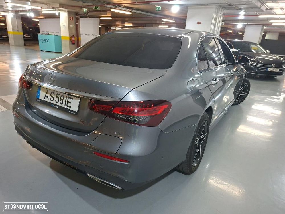 Mercedes-Benz E 300 e AMG Line - 4