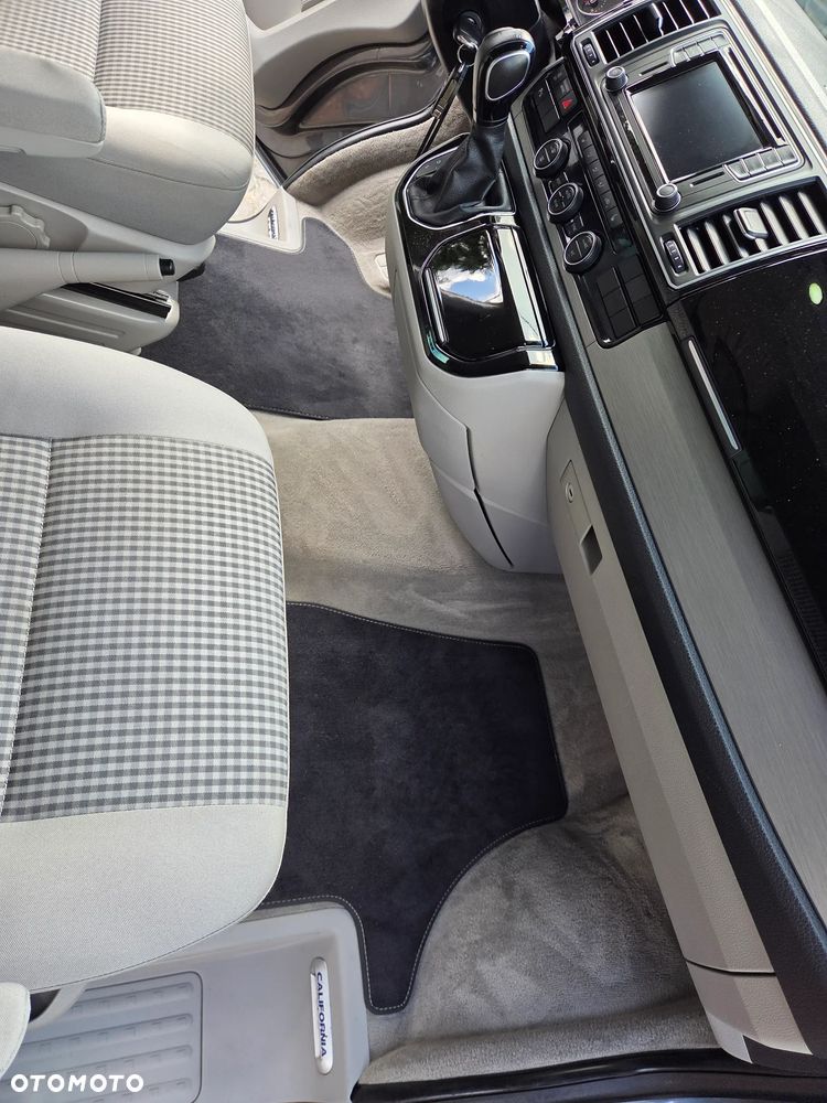 Volkswagen California - 25
