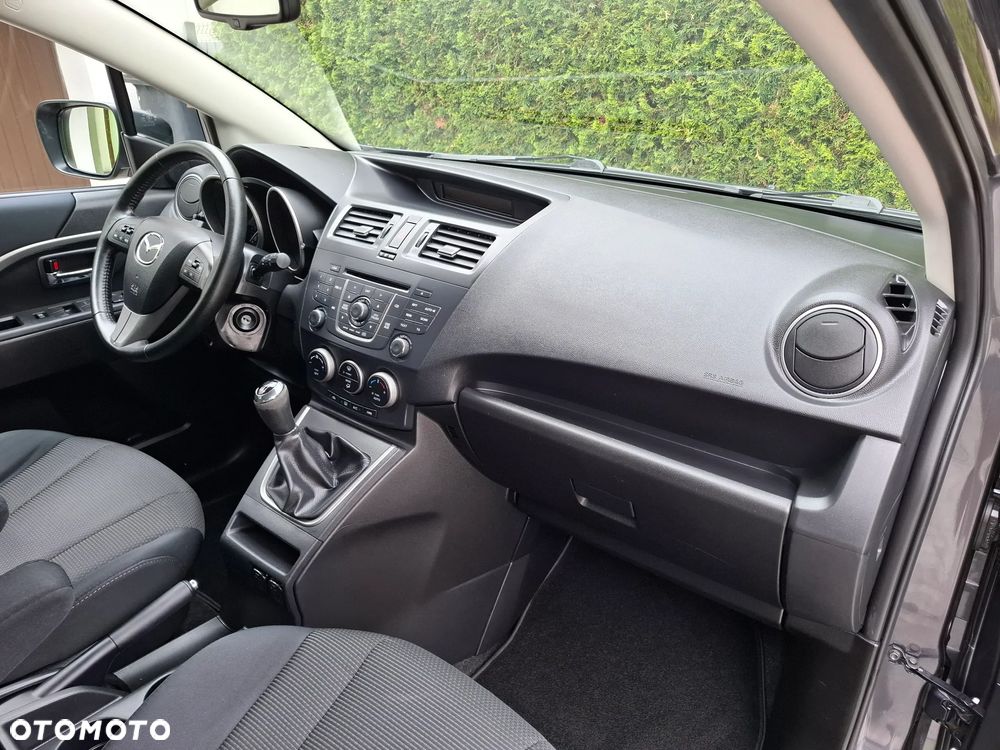 Mazda 5 - 14