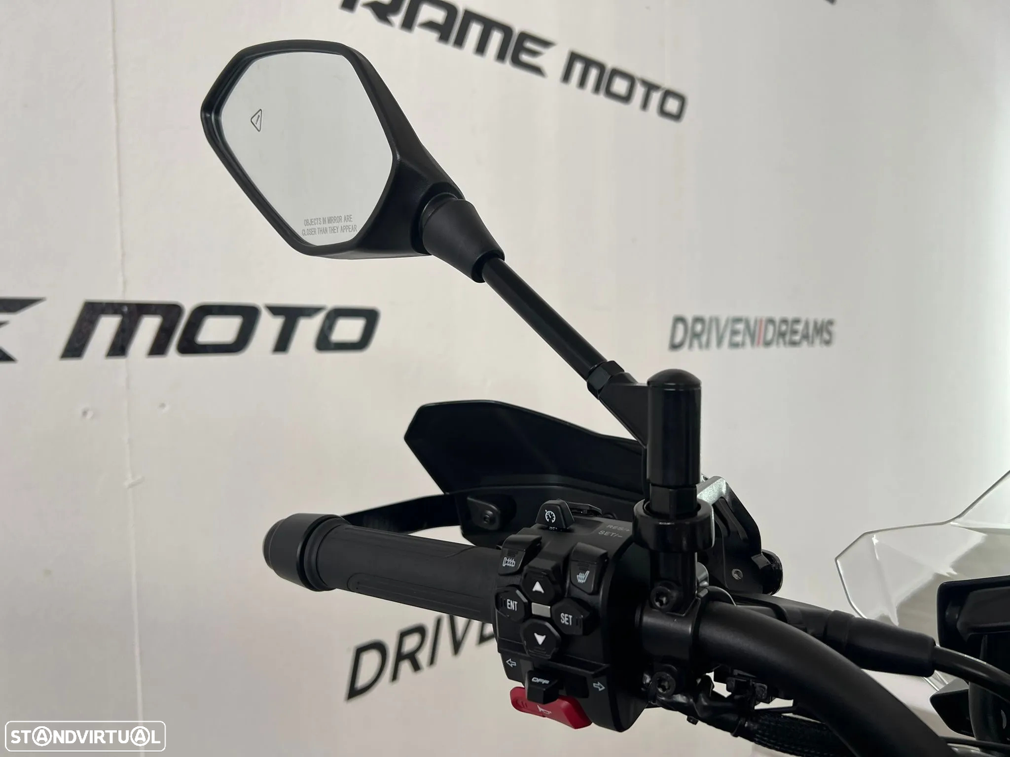 QJ Motor SRT 900SX - DISPONÍVEL PARA TEST-DRIVE - 4