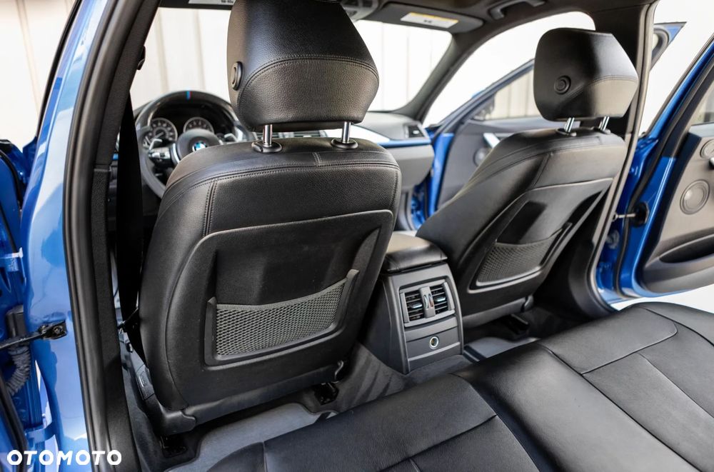 BMW Seria 3 335i - 21