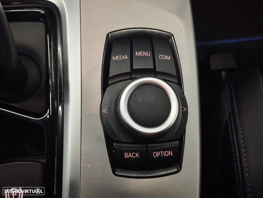 BMW X4 20 d xDrive Pack M Auto - 38