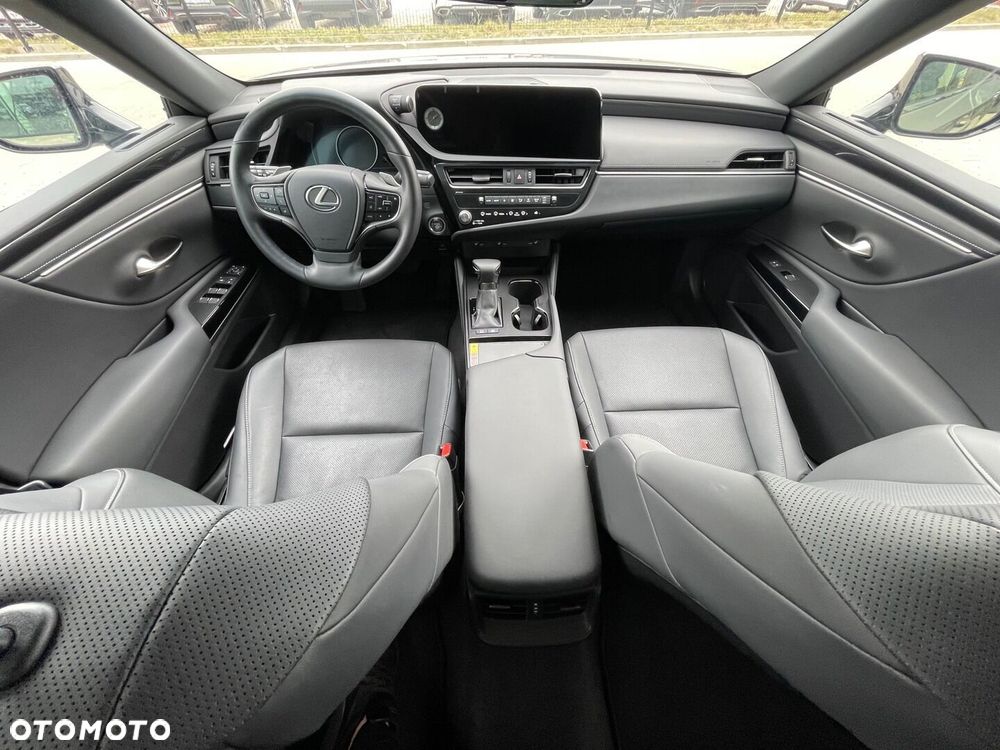Lexus ES 300h Business Edition - 9