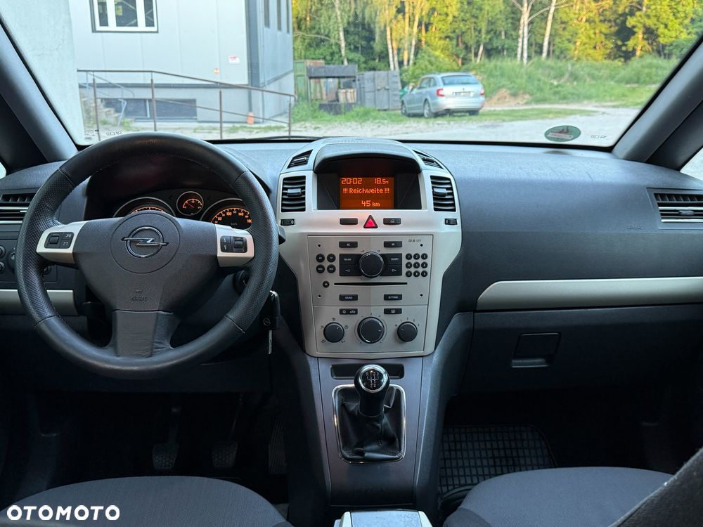 Opel Zafira 1.6 Enjoy - 16