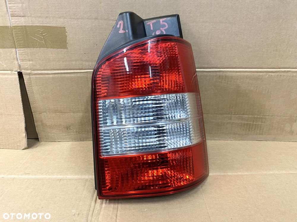 VW TRANSPORTER T5 03- LAMPA TYLNA PRAWA DO WERSJI Z KLAPĄ ORYGINALNA - 2