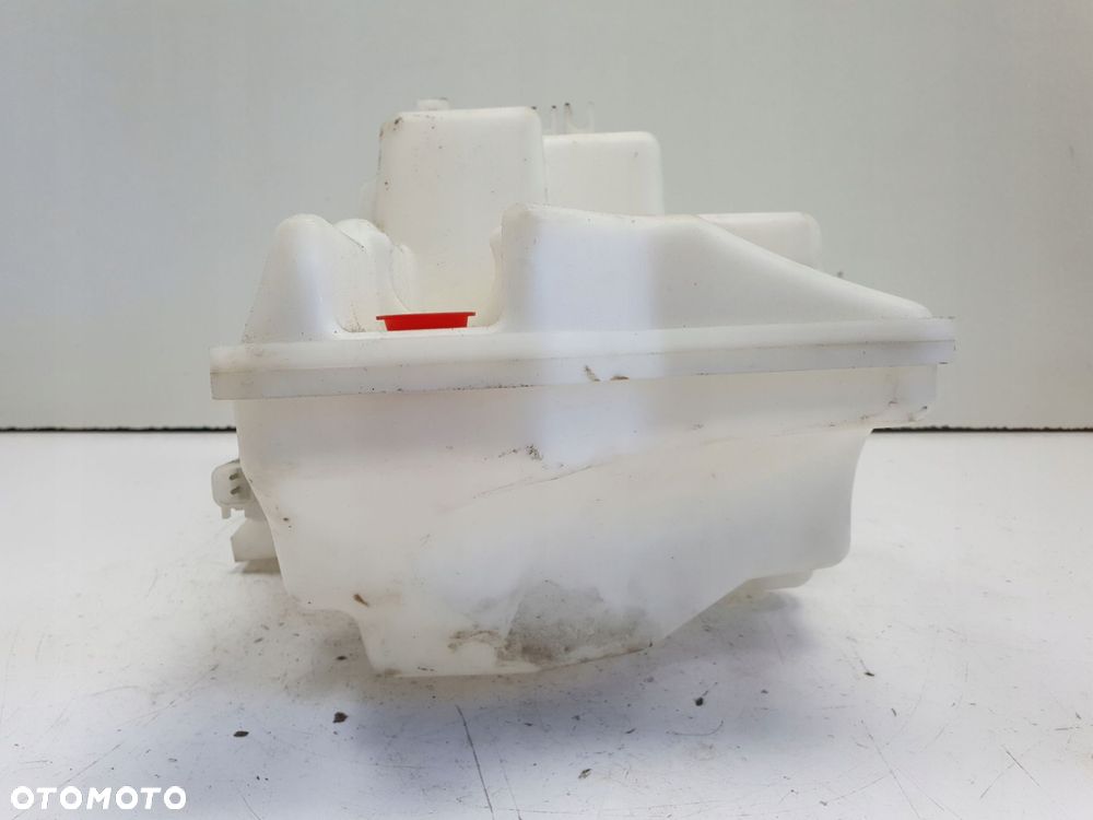 Volvo V40 II ZBIORNICZEK PŁYNU SPRYSKIWACZY 31391615 - 6