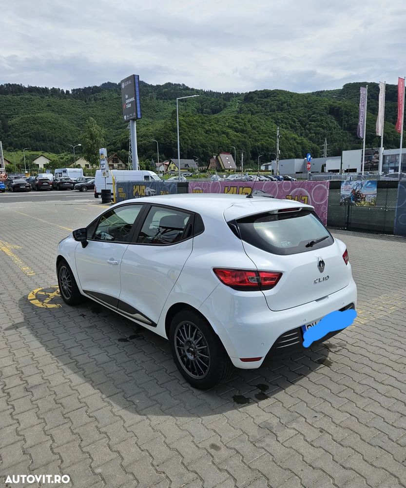 Renault Clio - 6