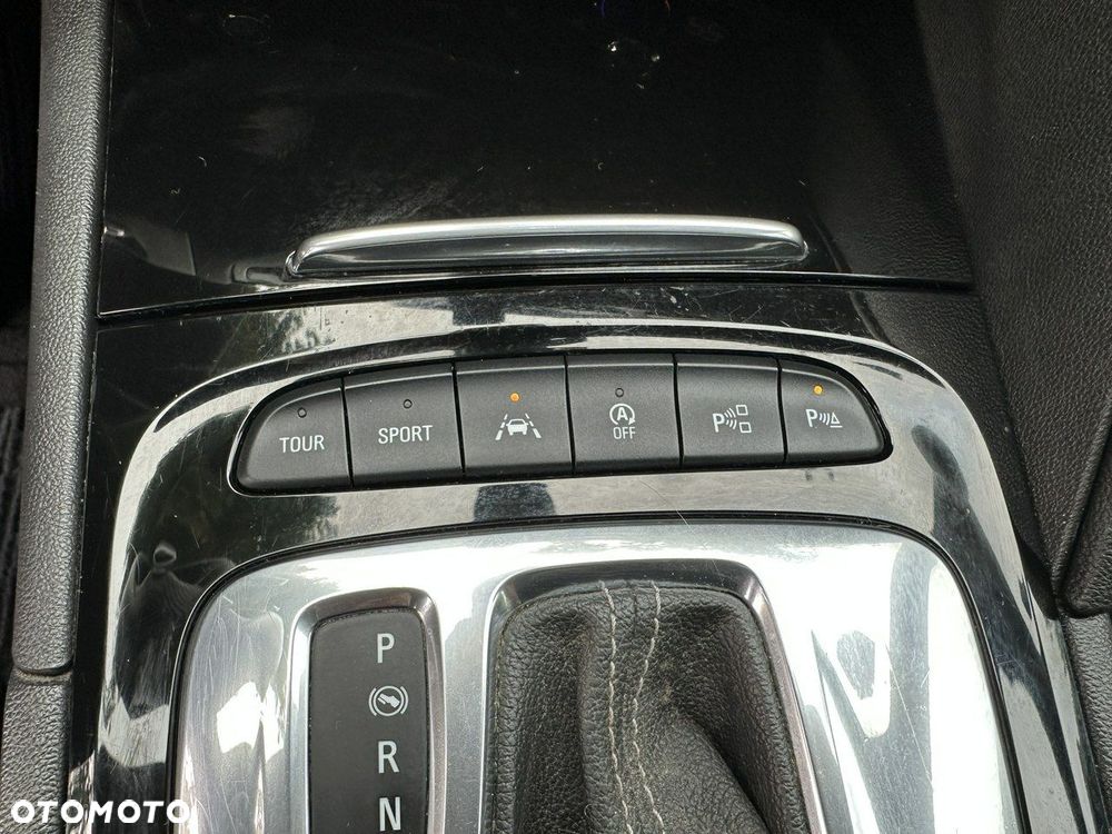 Opel Insignia - 38
