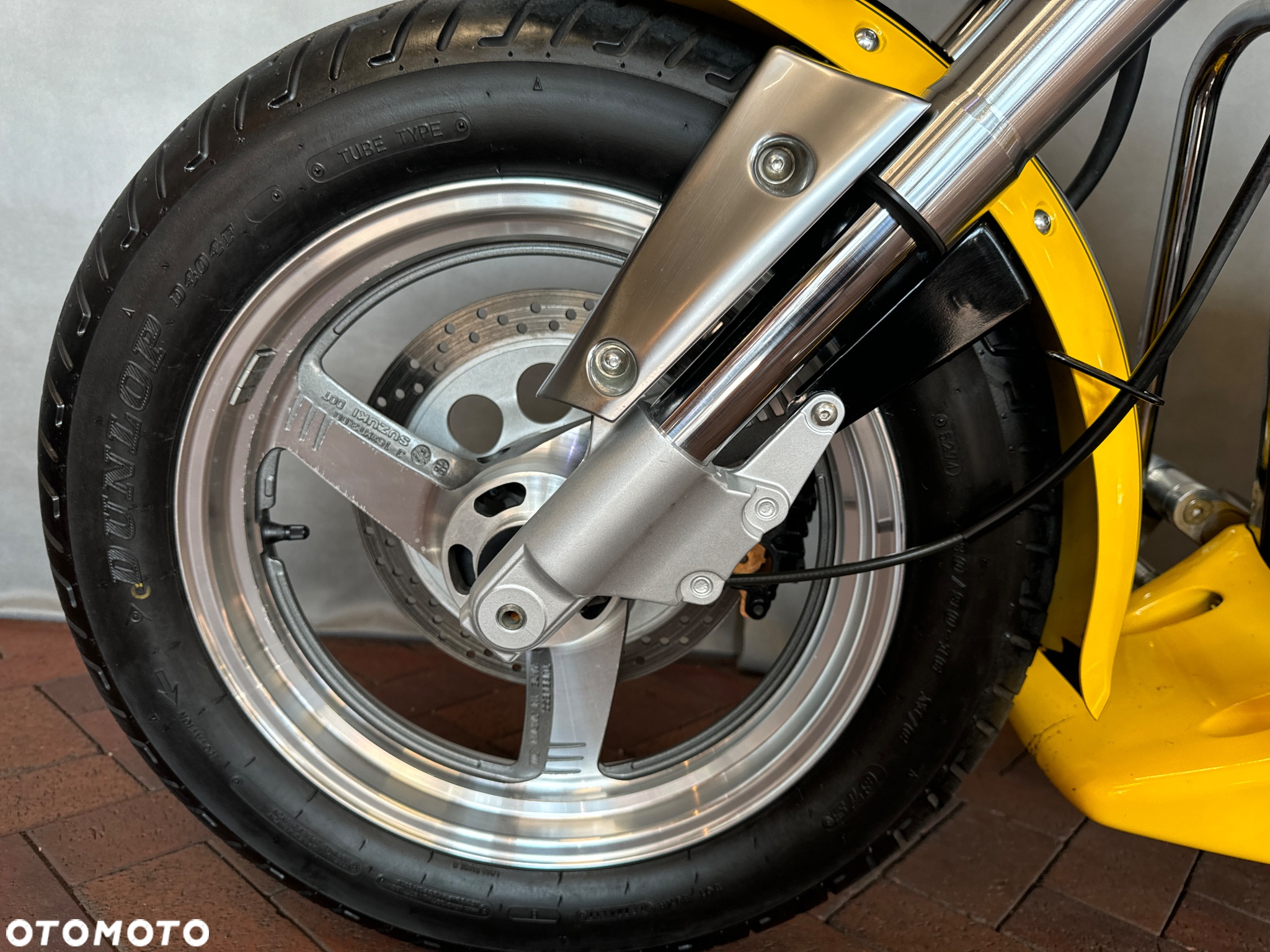 Suzuki Marauder - 20