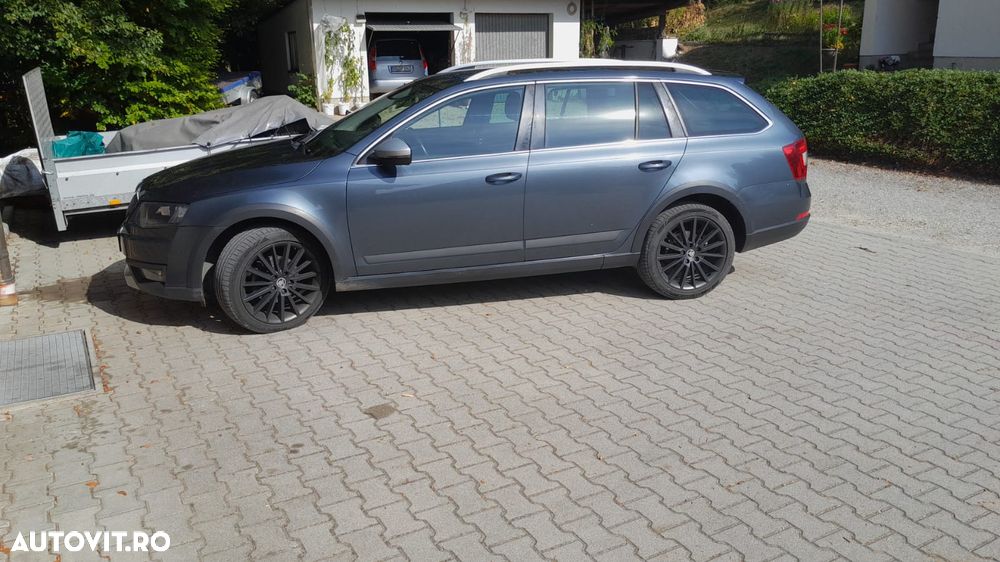Skoda Octavia 2.0 TDI 4x4 Scout - 3