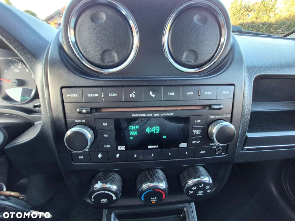 Jeep Compass - 35