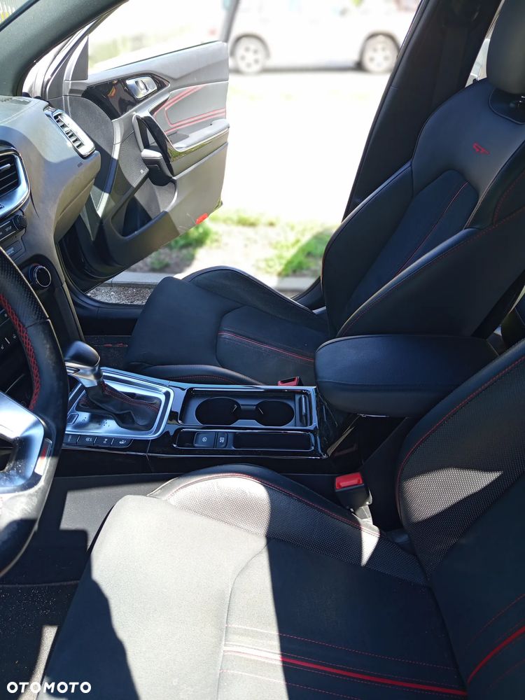Kia ProCeed - 15