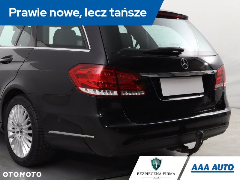 Mercedes-Benz Klasa E - 23