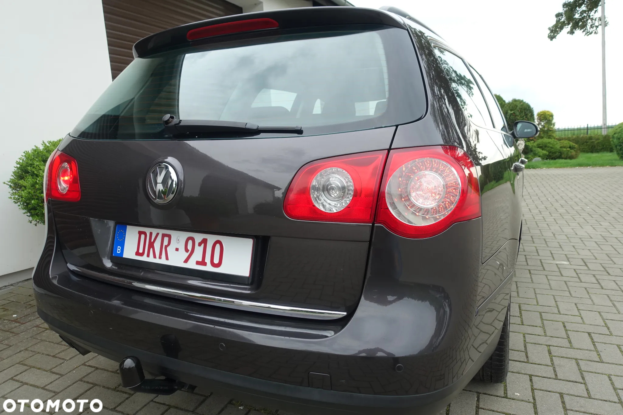 Volkswagen Passat 2.0 TDI DPF BlueMot Comfortline - 9