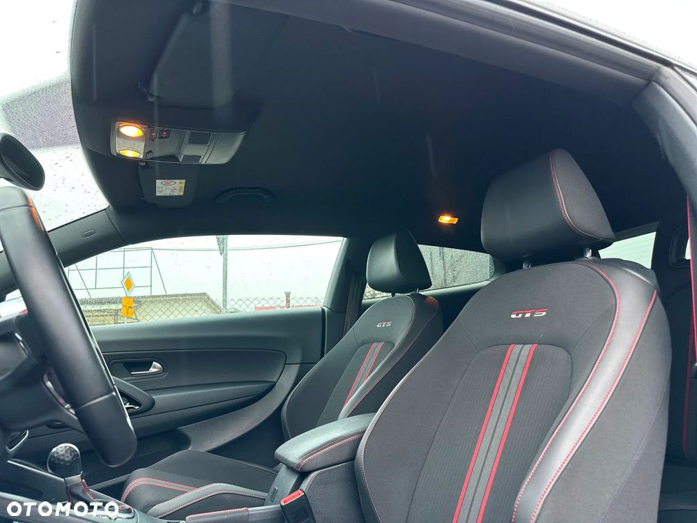 Volkswagen Scirocco 2.0 GTS (BlueMotion Technology) DSG - 23