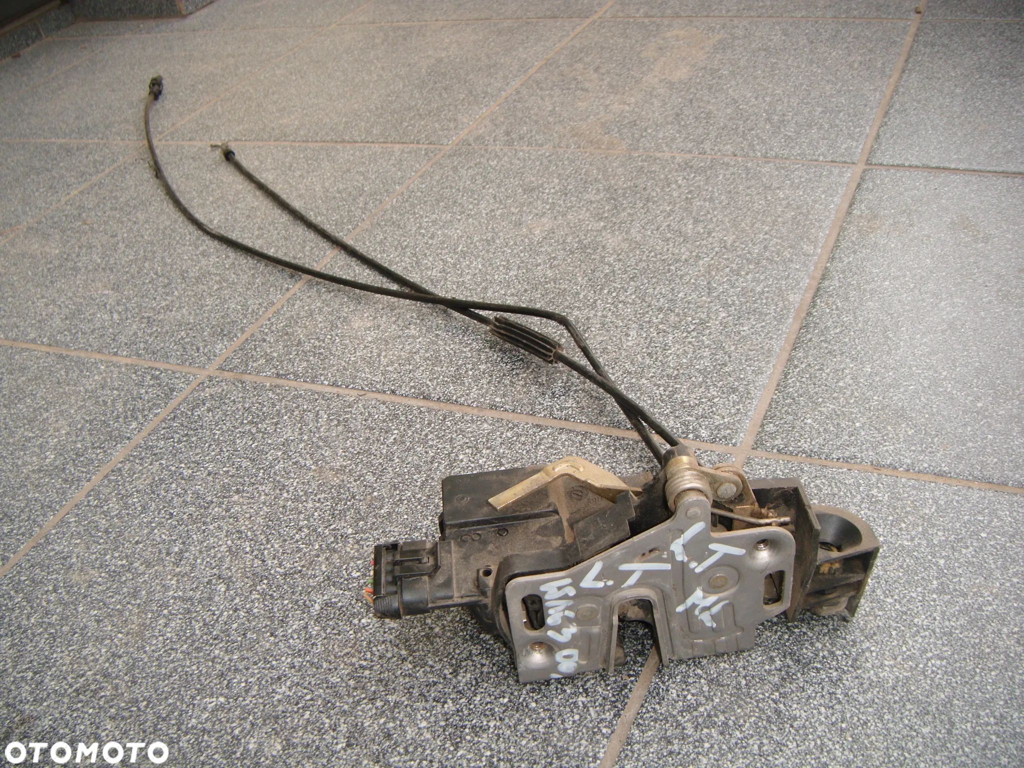 mercedes ML w163 00r zamek drzwi lewy tył 1637302135 - 1