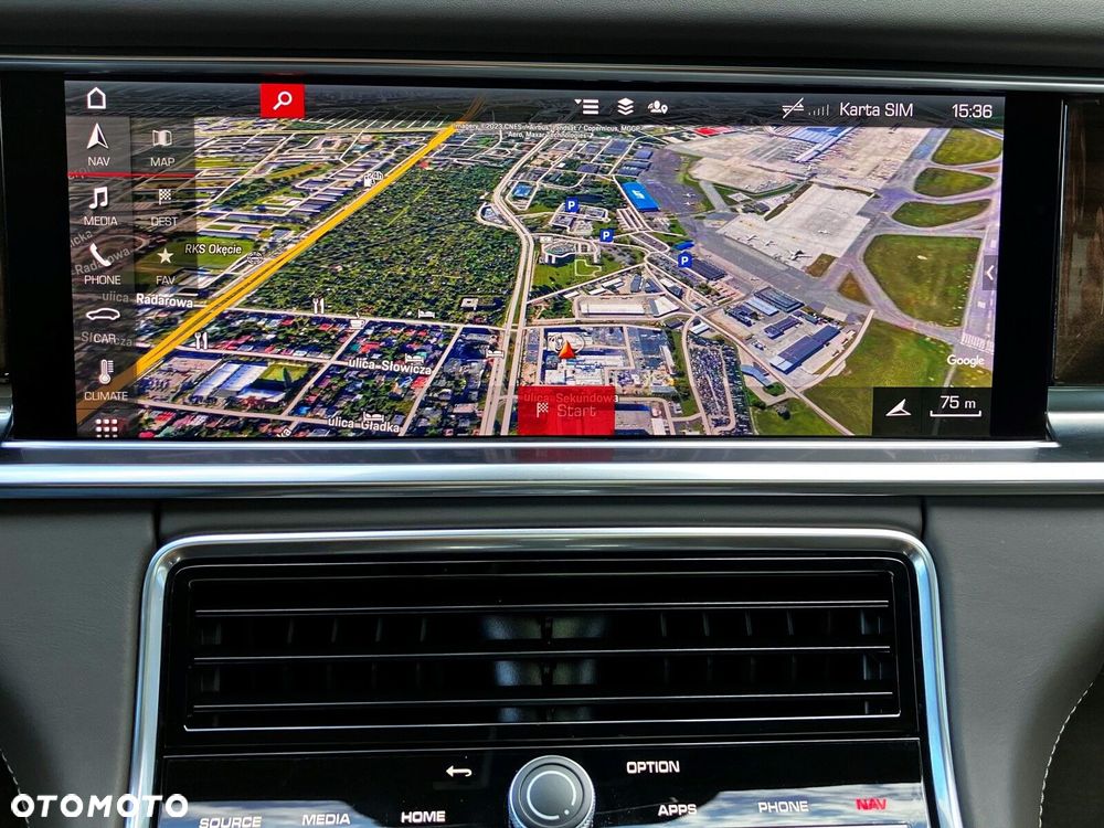 Porsche Panamera - 28