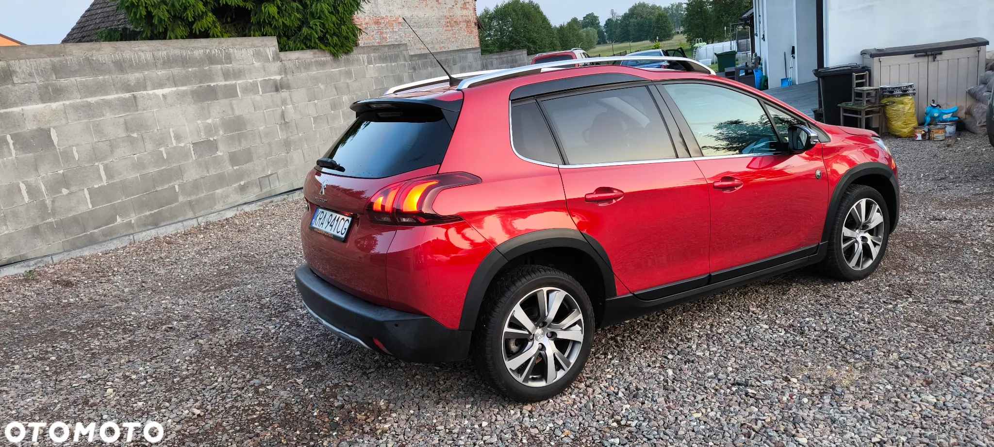 Peugeot 2008 - 9
