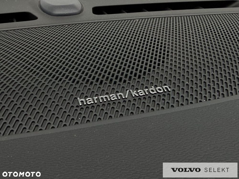 Volvo XC 40 - 32