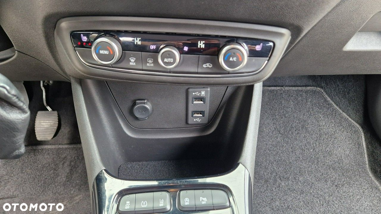Opel Crossland X - 28
