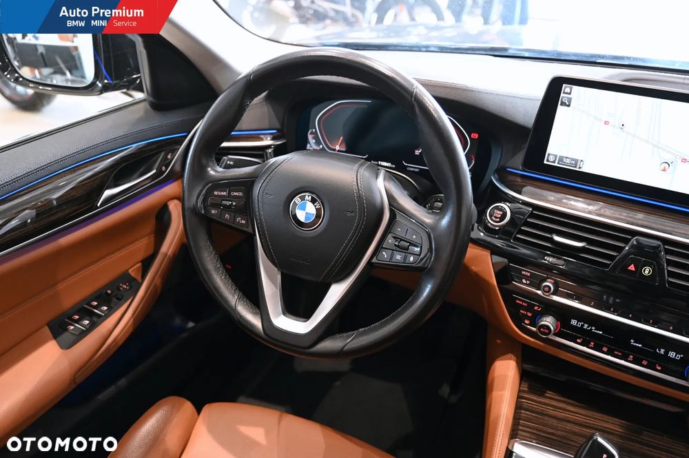 BMW Seria 5 518d - 16