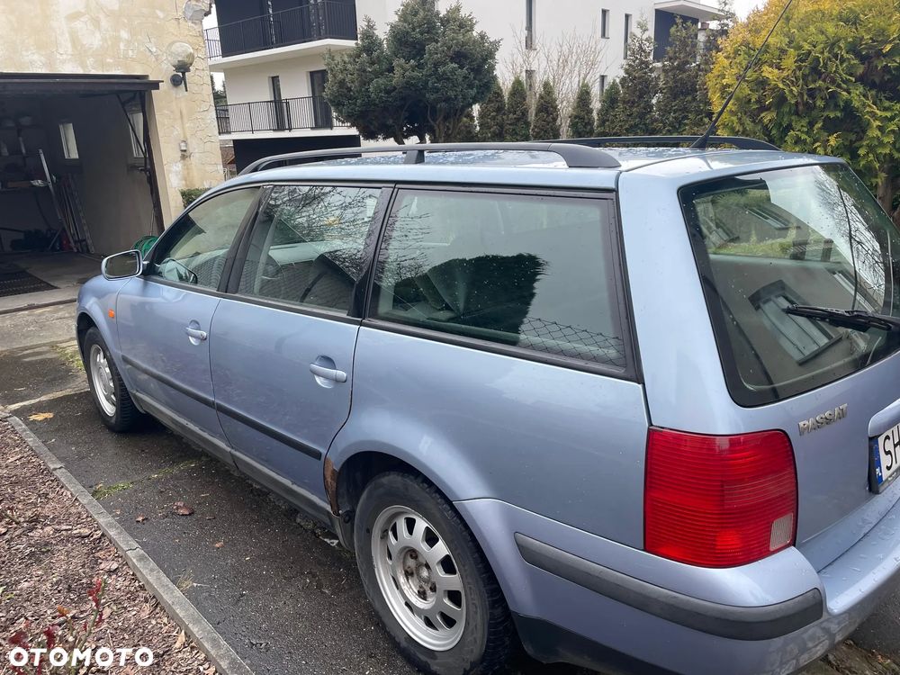 Volkswagen Passat - 2