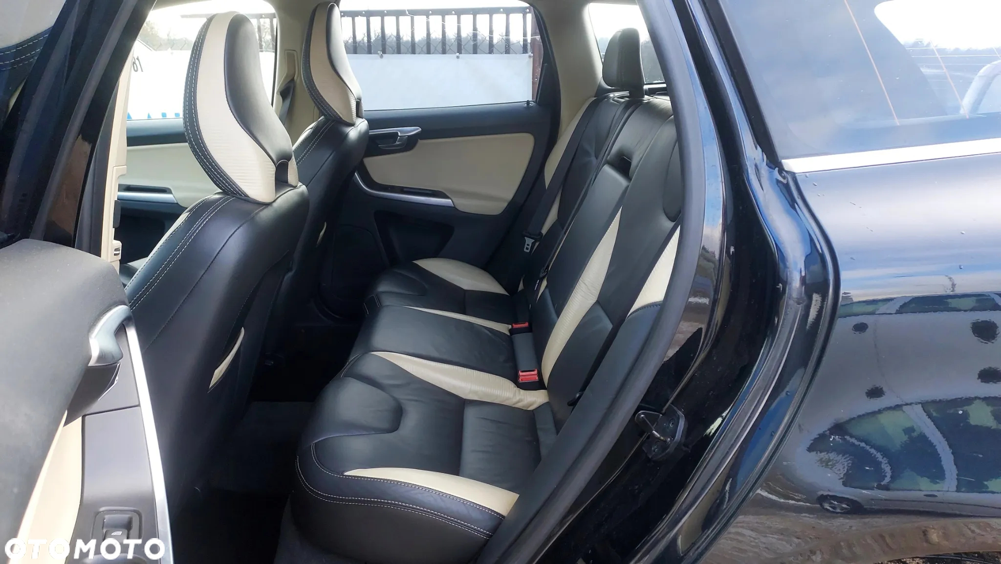 Volvo XC 60 D3 R-Design - 10