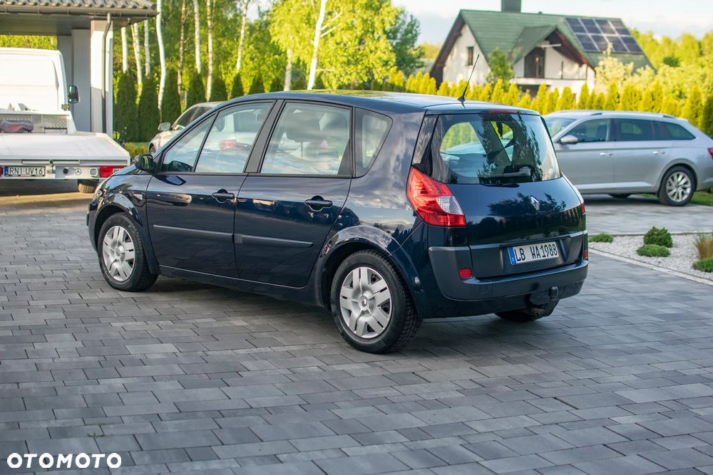 Renault Scenic - 23