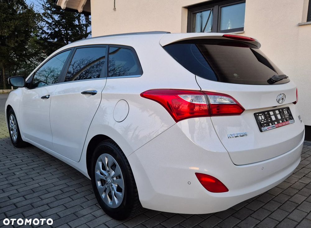 Hyundai i30 1.6 CRDi Premium - 12