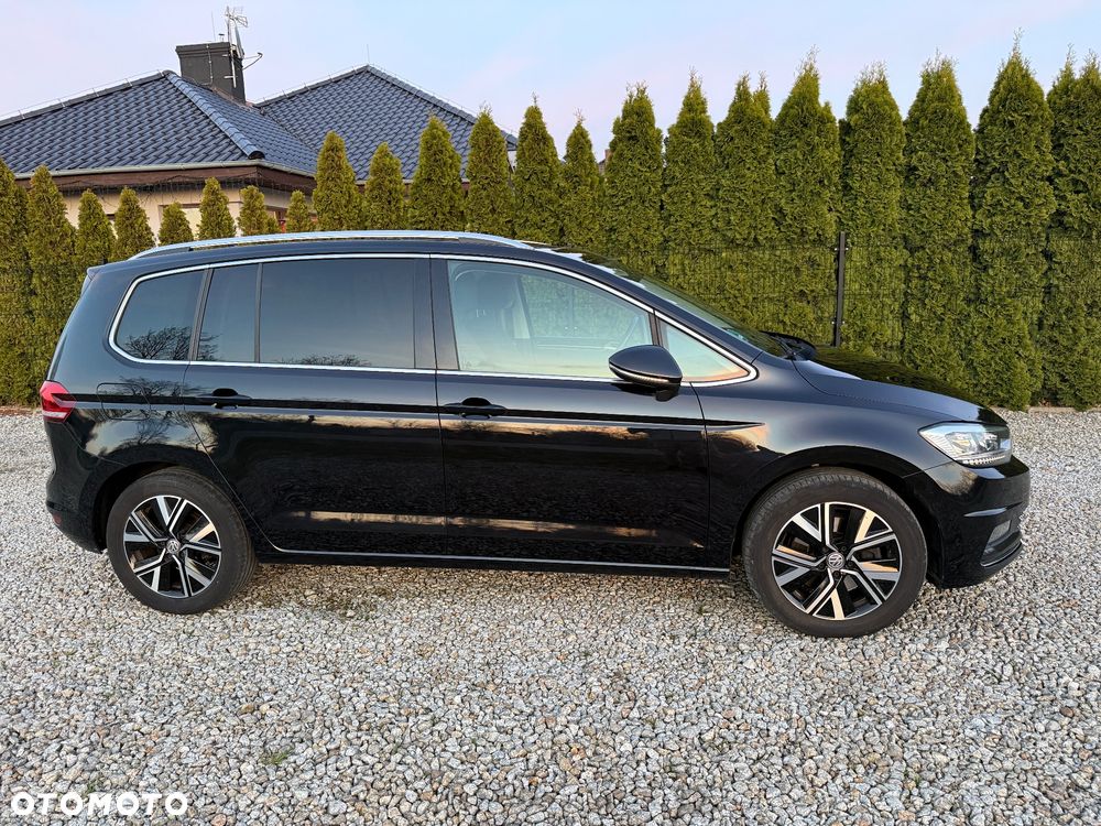 Volkswagen Touran 2.0 TDI SCR DSG Highline - 10