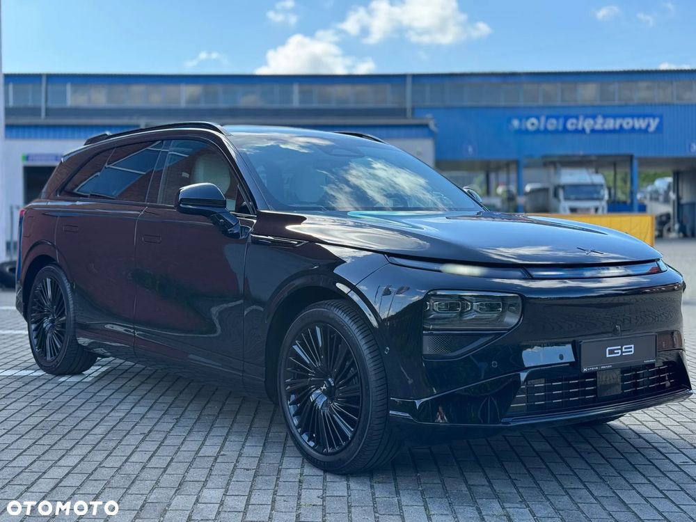 XPeng G9 - 9