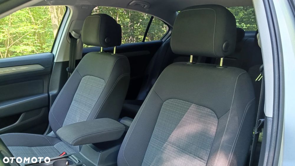 Volkswagen Passat 1.5 TSI EVO Business DSG - 15