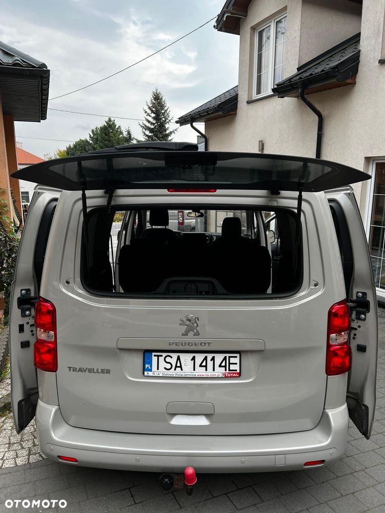 Peugeot Traveller - 13