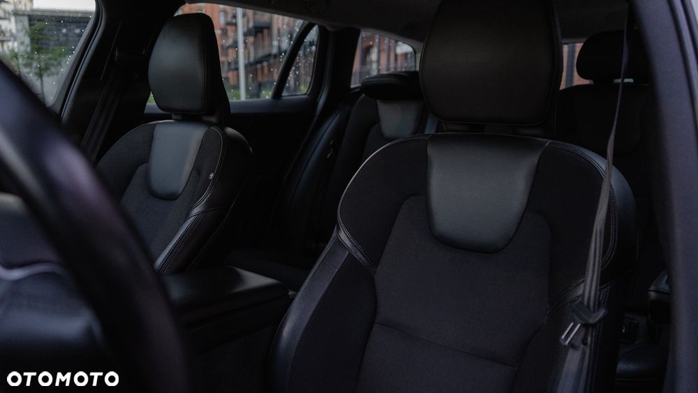 Volvo V60 Cross Country D4 AWD - 20