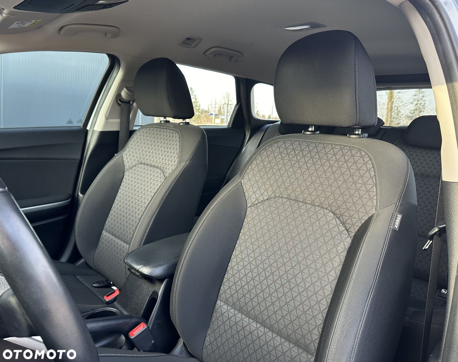 Kia Ceed - 9