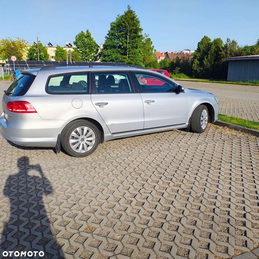 Volkswagen Passat 1.6 TDI Trendline - 4