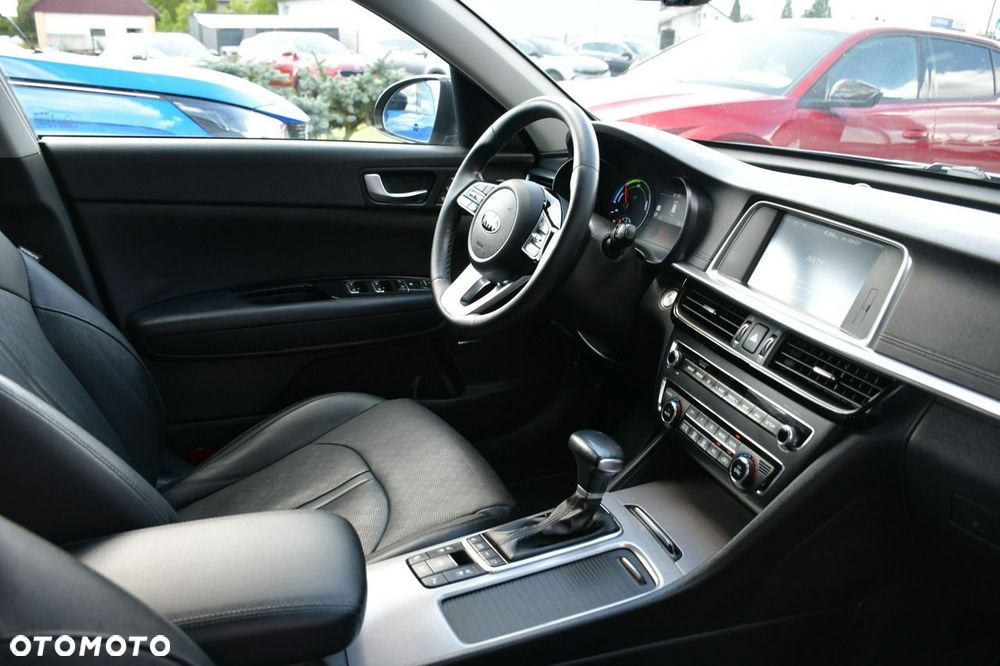 Kia Optima Plug-in Hybrid - 22