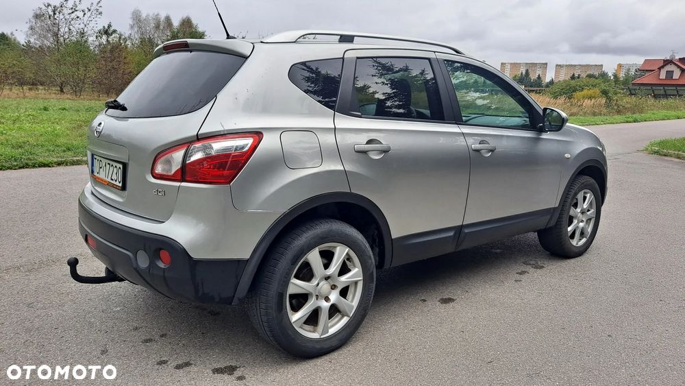 Nissan Qashqai - 10
