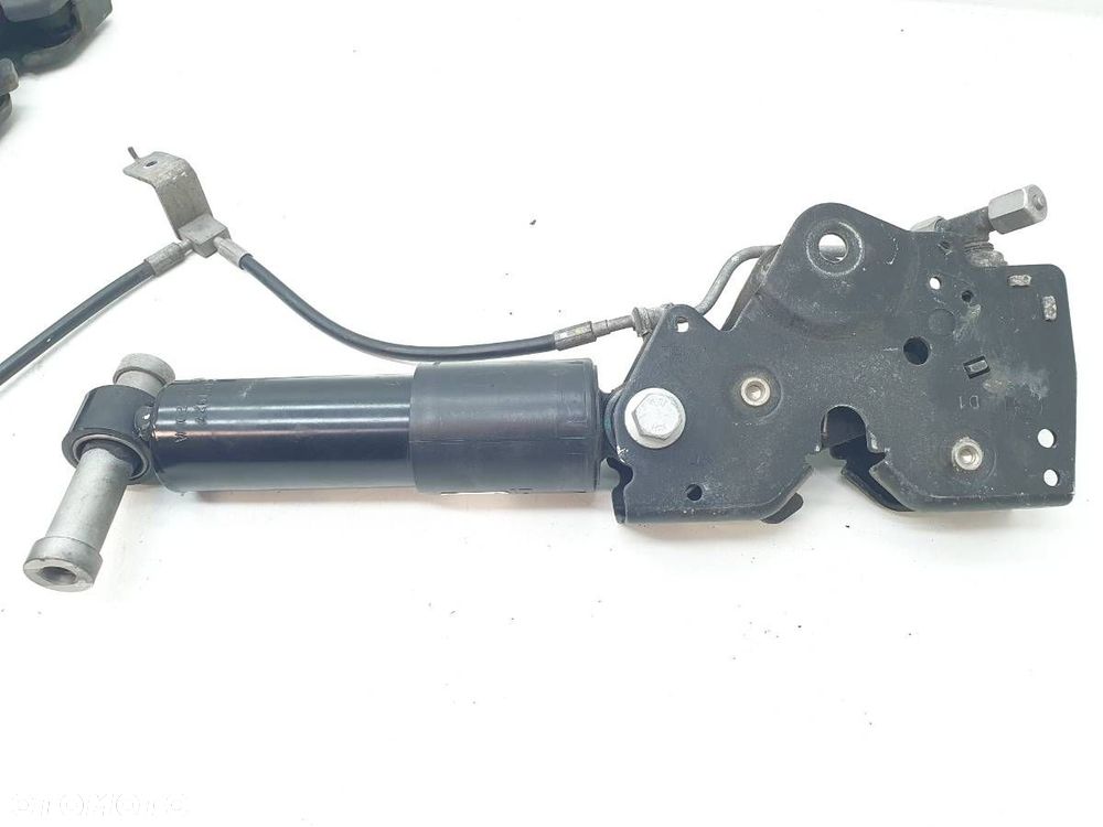 AMORTYZATOR KABINY ZAMEK KOMPLET LEWY PRAWY DAF XF 106 2021 - 2
