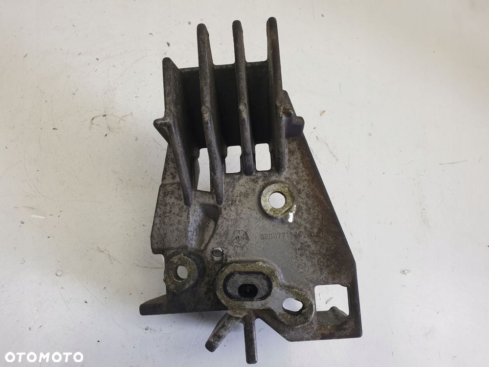 WTRYSKIWACZ Renault Megane III 1.5 DCI _ DPF łapa - 7