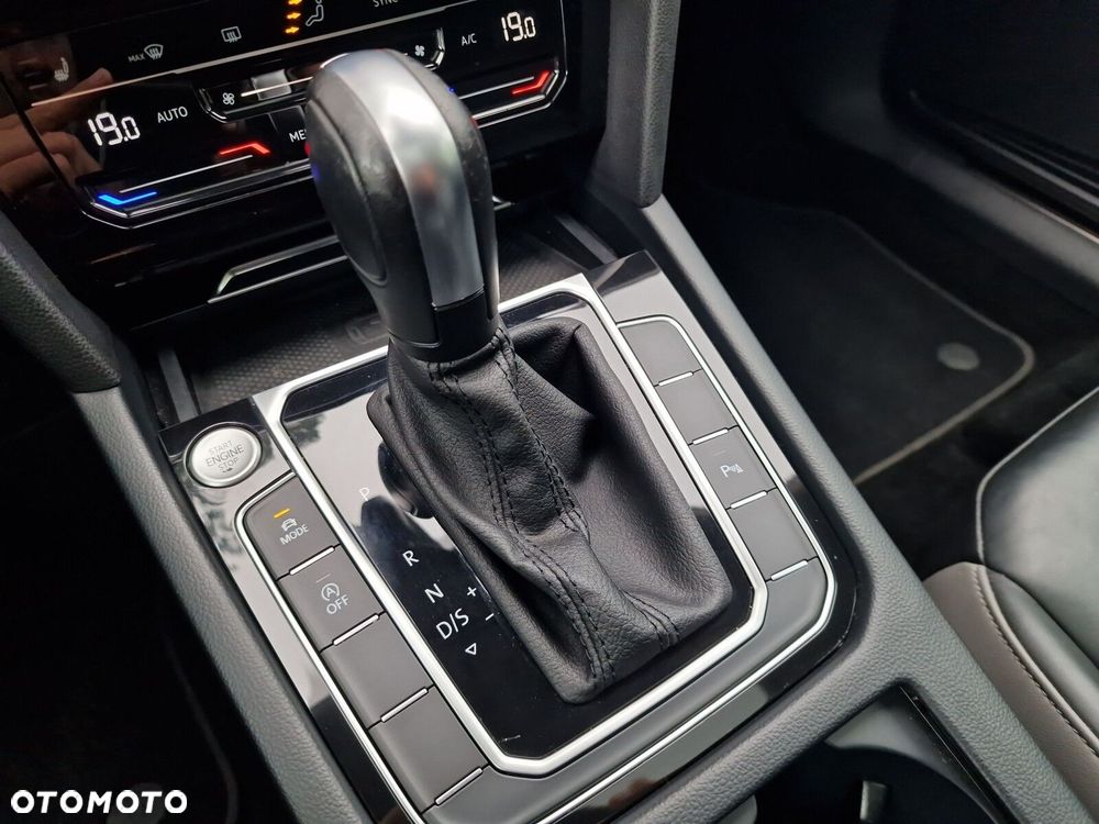 Volkswagen Arteon 2.0 TDI Elegance DSG - 19