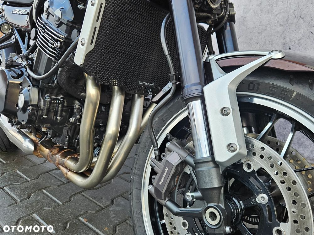 Kawasaki Z 900 RS - 10