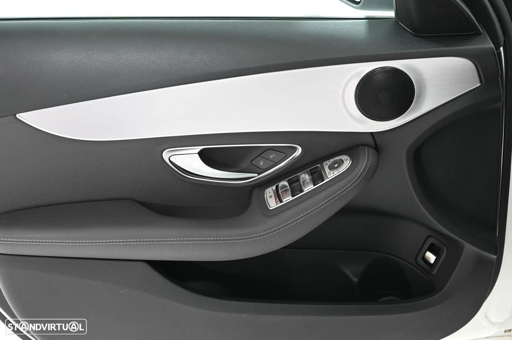 Mercedes-Benz C 300 de Avantgarde - 23